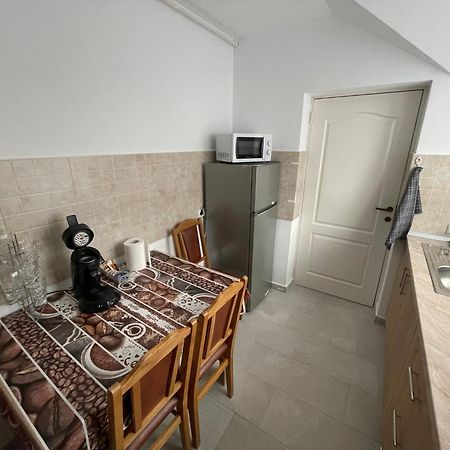 Sara Apartament ลูโกจ ภายนอก รูปภาพ